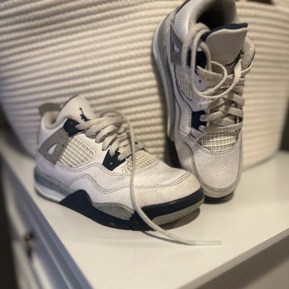 Excellent condition Boys Jordans - Navy Blue and White Size 12